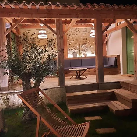 Villa Drome Provencale Maison Familiale Calme Dans Village Valreas